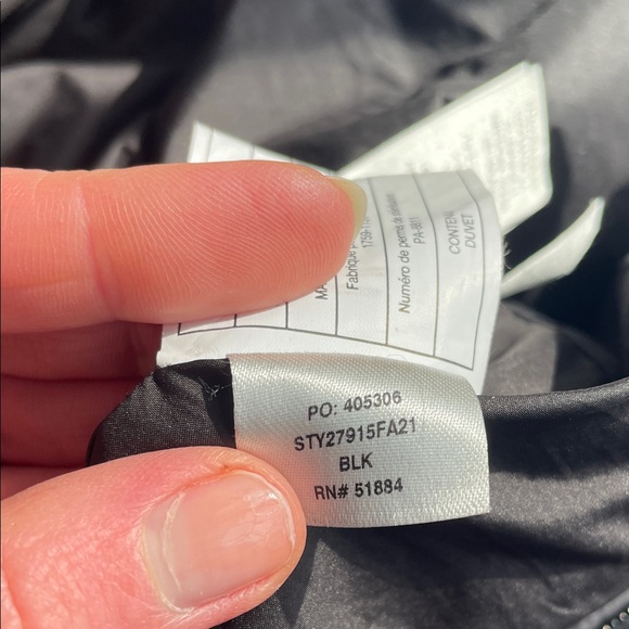 Patagonia Jackson Glacier Down Hooded Parka - Picture 12 of 12